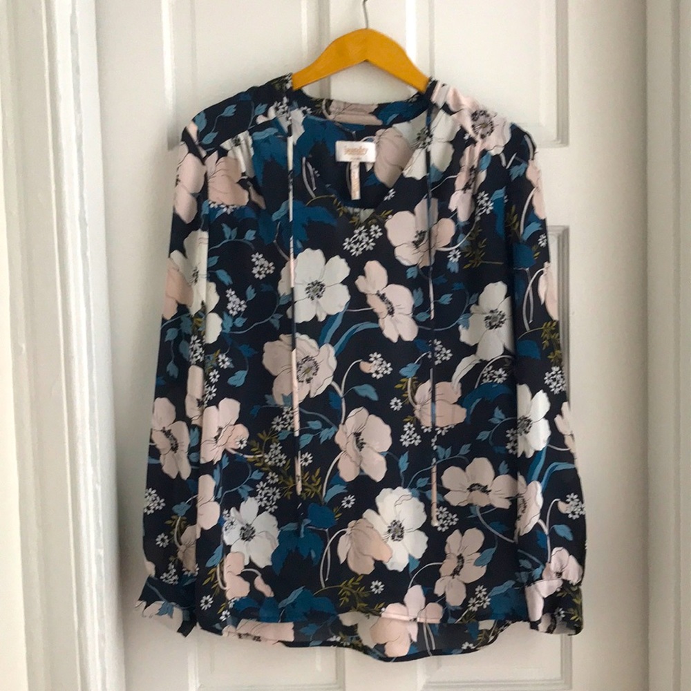 Laundry by Shelli Segal Floral V Neck Blouse